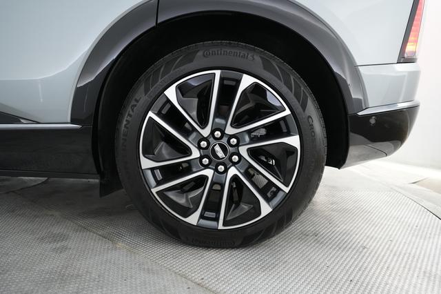2026 Cadillac Optiq — photo 7 of 22