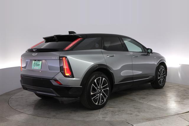 2026 Cadillac Optiq — photo 2 of 22