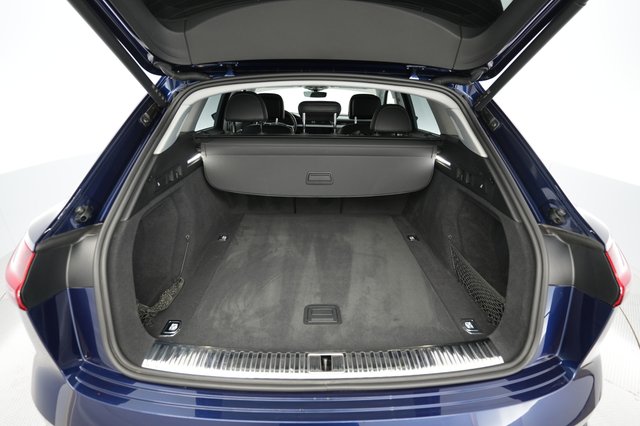 2021 Audi e-tron — photo 6 of 22
