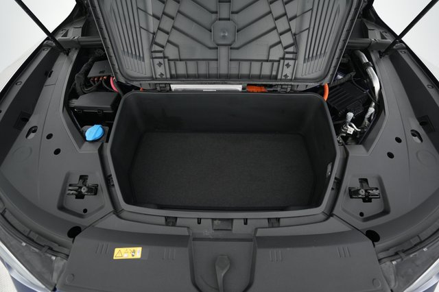 2021 Audi e-tron — photo 20 of 22