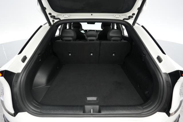 2023 Kia EV6 — photo 6 of 24