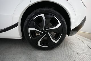 2023 Kia EV6 — photo 7 of 24