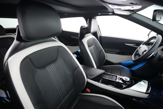 2023 Kia EV6