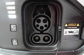 2023 Kia EV6 — photo 8 of 24