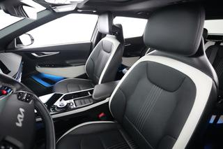 2023 Kia EV6 — photo 3 of 24