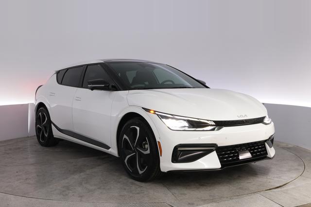 2023 Kia EV6 — photo 10 of 24