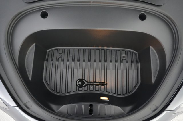 2023 Tesla Model 3 — photo 20 of 21