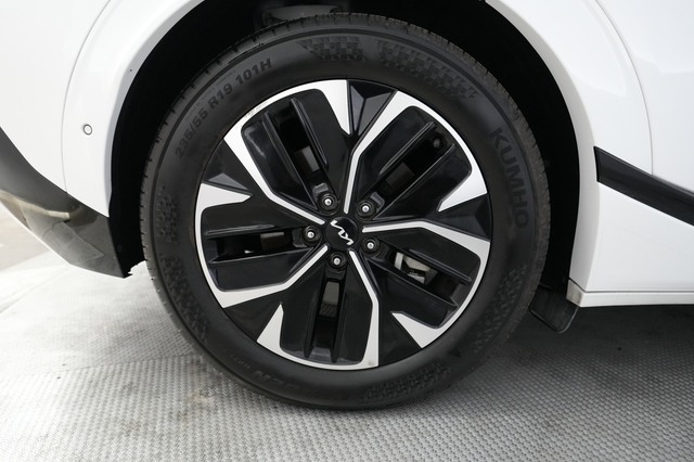 2023 Kia EV6
