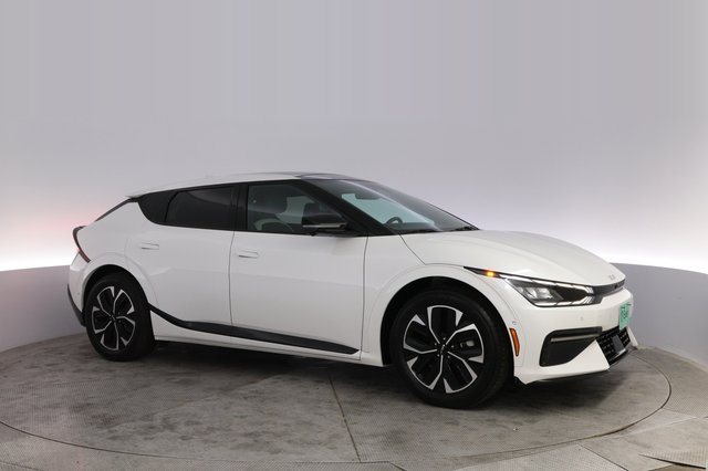2023 Kia EV6 — photo 11 of 21