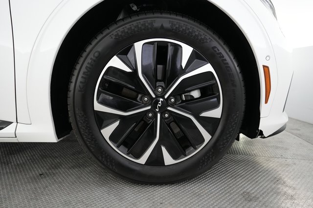2023 Kia EV6 — photo 16 of 21
