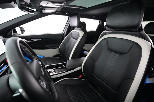 2023 Kia EV6 — photo 3 of 21