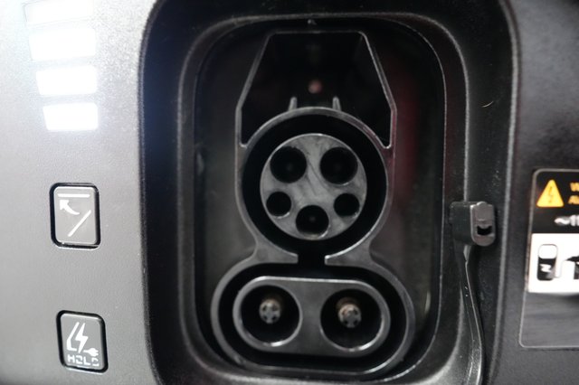 2023 Kia EV6 — photo 8 of 21