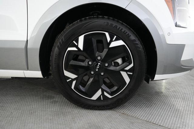2023 Kia Niro EV — photo 16 of 20