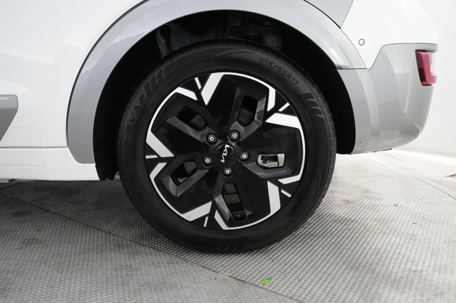 2023 Kia Niro EV — photo 7 of 20