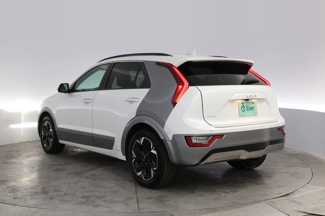 2023 Kia Niro EV — photo 13 of 20