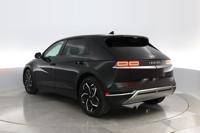2024 Hyundai IONIQ 5 — photo 11 of 30