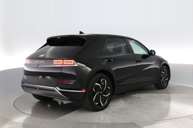 2024 Hyundai IONIQ 5 — photo 9 of 30