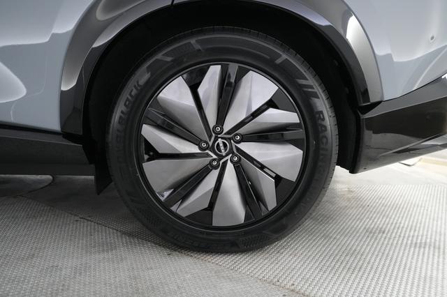 2024 Nissan Ariya — photo 7 of 23