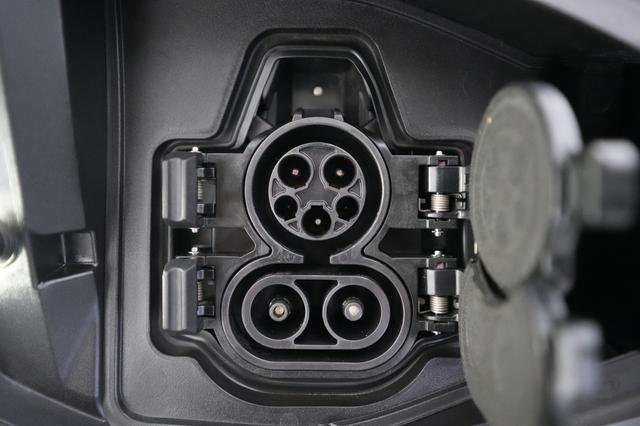 2024 Nissan Ariya — photo 8 of 23