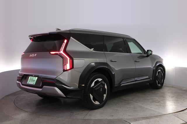 2024 Kia EV9 — photo 2 of 25