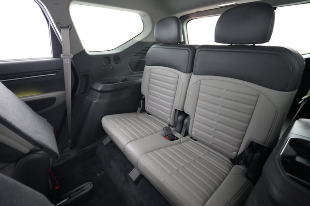 2024 Kia EV9 — photo 21 of 25