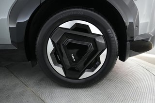2024 Kia EV9 — photo 7 of 25