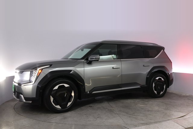 2024 Kia EV9 — photo 14 of 25