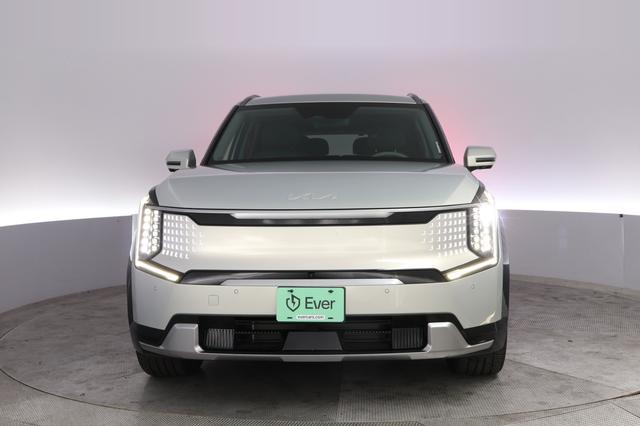 2024 Kia EV9 — photo 9 of 24