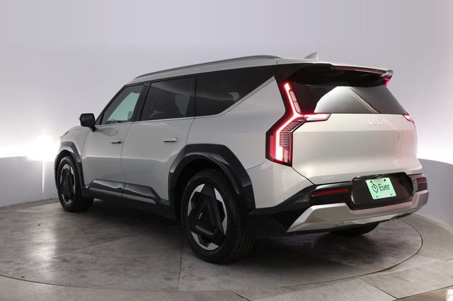 2024 Kia EV9 — photo 13 of 24