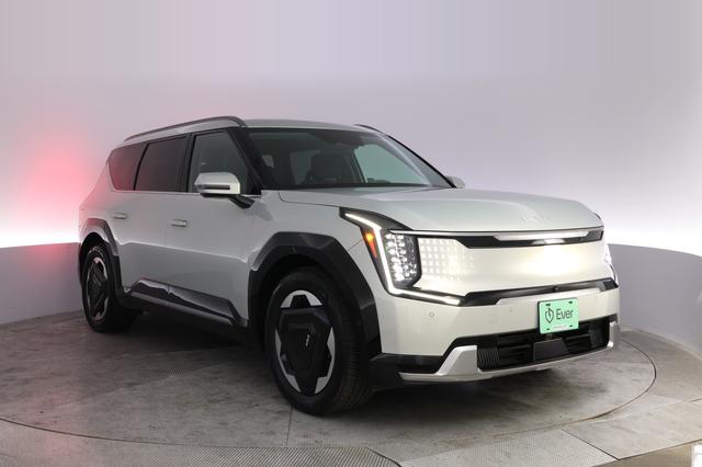 2024 Kia EV9 — photo 10 of 24