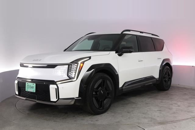 2024 Kia EV9 — VIN KNDAEFS51R6041880