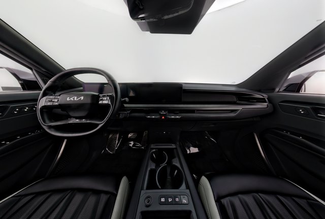 2024 Kia EV9 — photo 23 of 27
