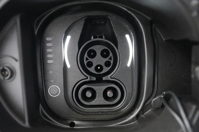 2024 Fiat 500e — photo 8 of 23