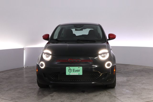 2024 Fiat 500e — photo 9 of 23