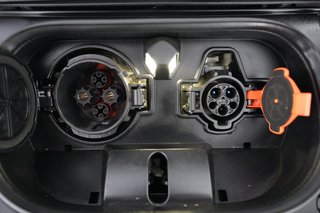 2024 Nissan LEAF — photo 8 of 20