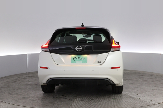 2024 Nissan LEAF
