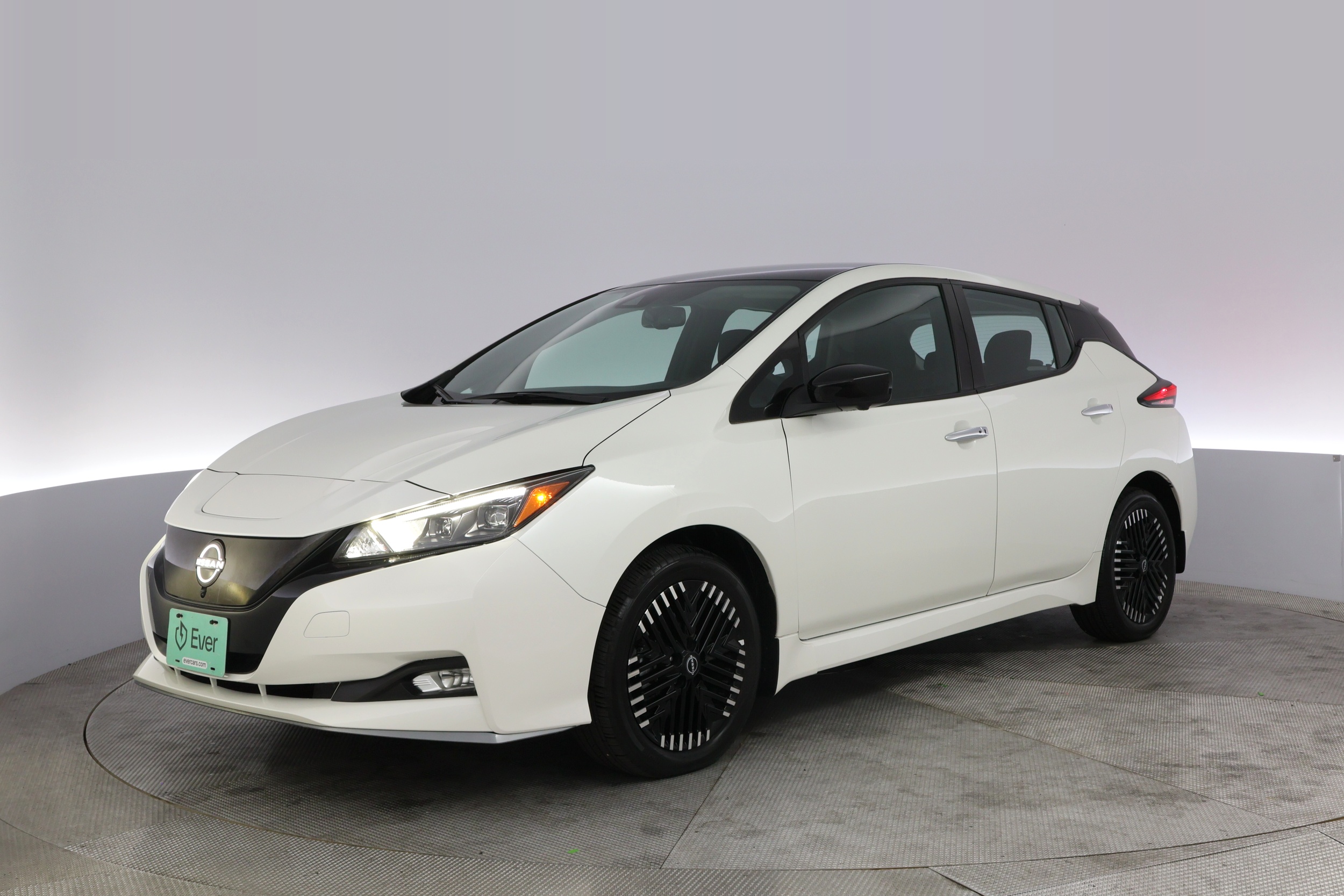 2024 Nissan LEAF SV PLUS
