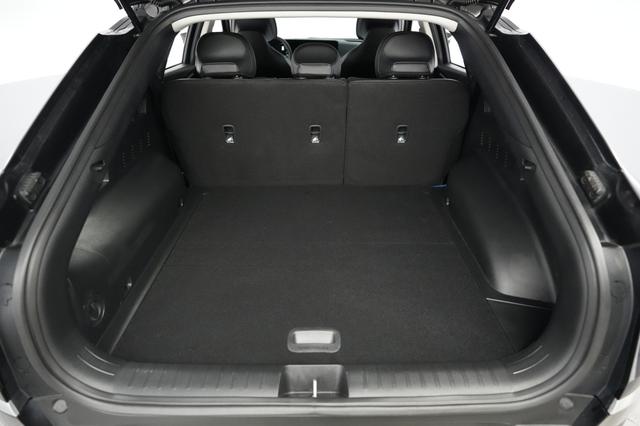 2025 Kia EV6 — photo 6 of 22