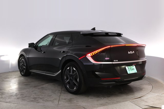 2025 Kia EV6 — photo 13 of 22