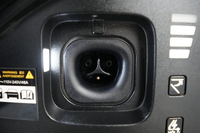 2025 Kia EV6 — photo 8 of 22