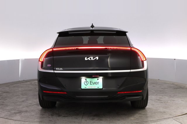 2025 Kia EV6 — photo 12 of 22