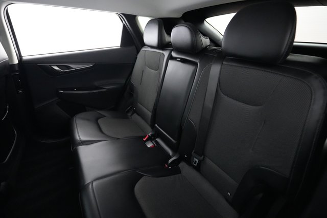 2025 Kia EV6 — photo 19 of 22