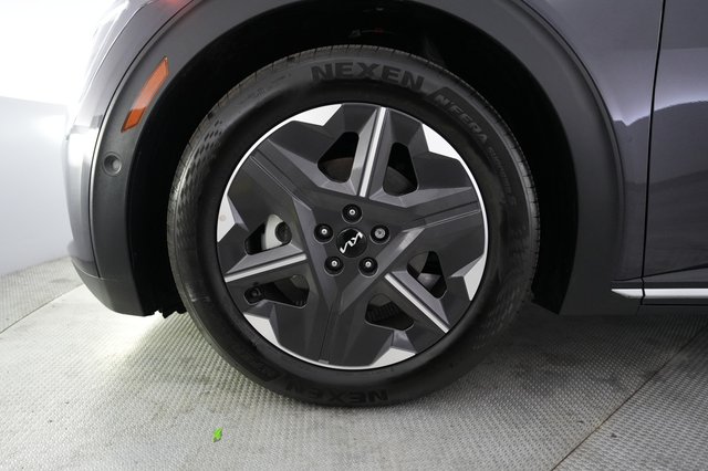 2025 Kia EV6 — photo 15 of 22