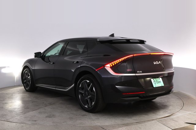 2025 Kia EV6 — photo 13 of 22