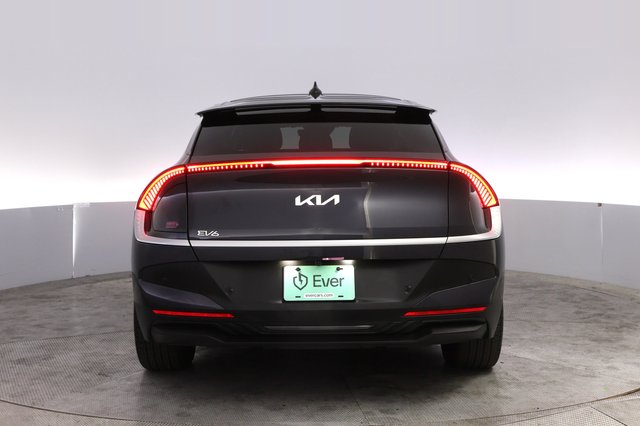 2025 Kia EV6 — photo 12 of 22