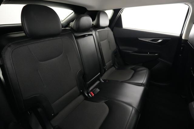 2025 Kia EV6 — photo 4 of 22