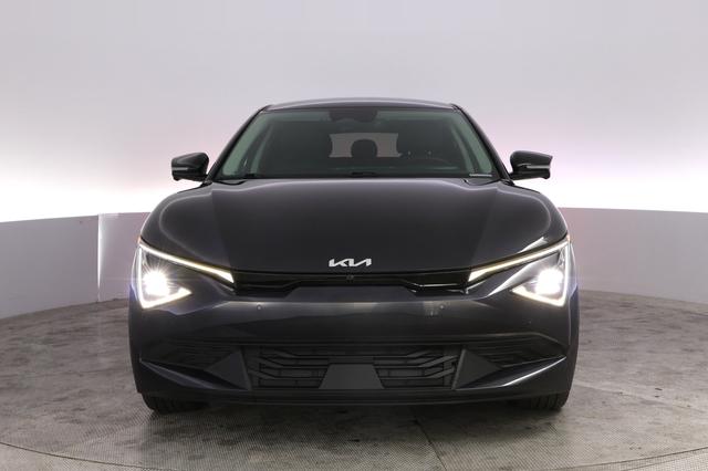 2025 Kia EV6 — photo 9 of 22