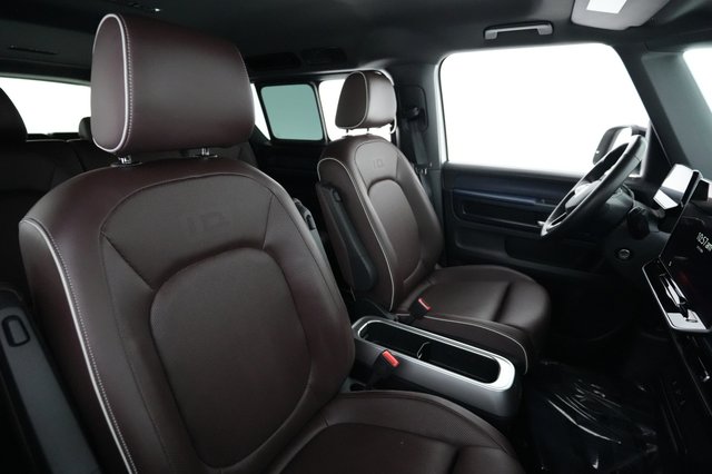 2025 Volkswagen ID.Buzz — photo 18 of 23