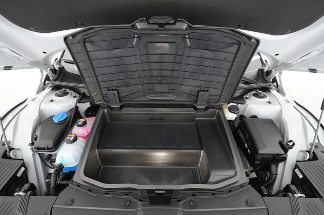 2022 Hyundai IONIQ 5 — photo 24 of 33