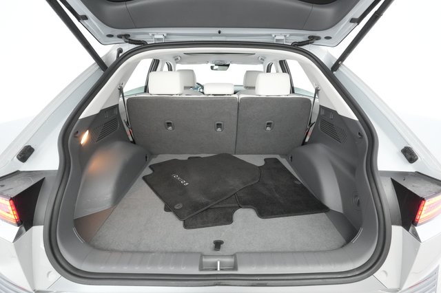 2022 Hyundai IONIQ 5 — photo 23 of 33